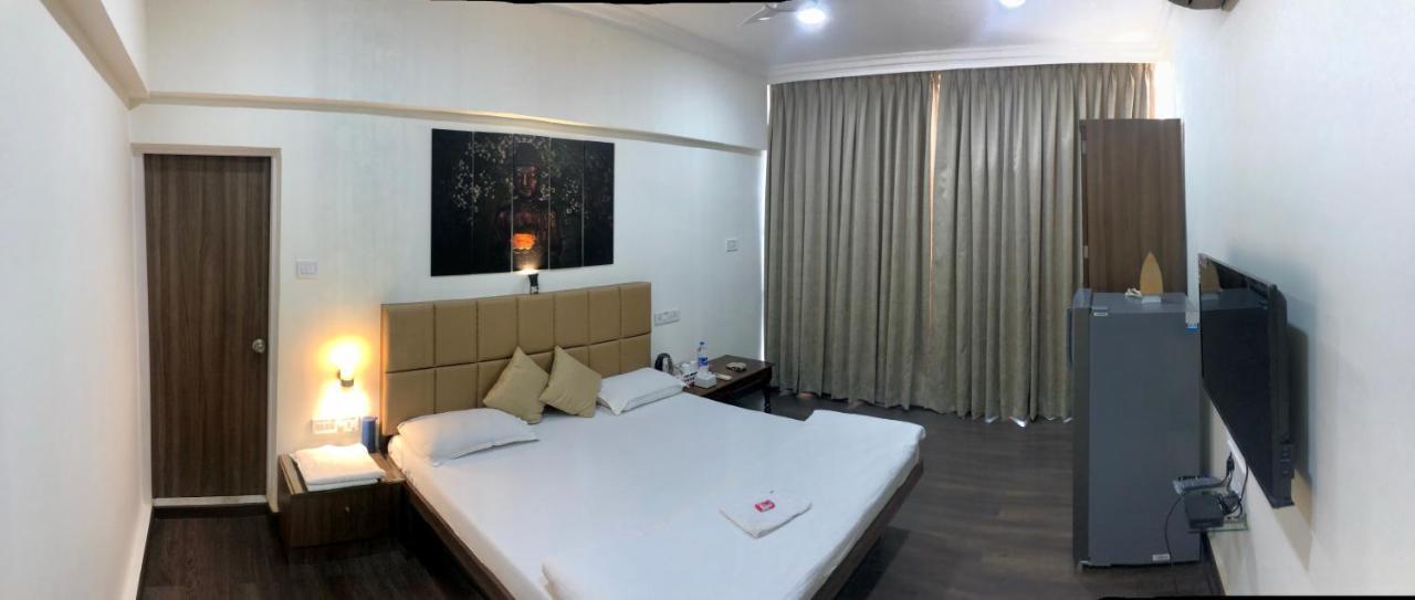 Apple Tree Apartments Koregaon Park Púna Exteriér fotografie