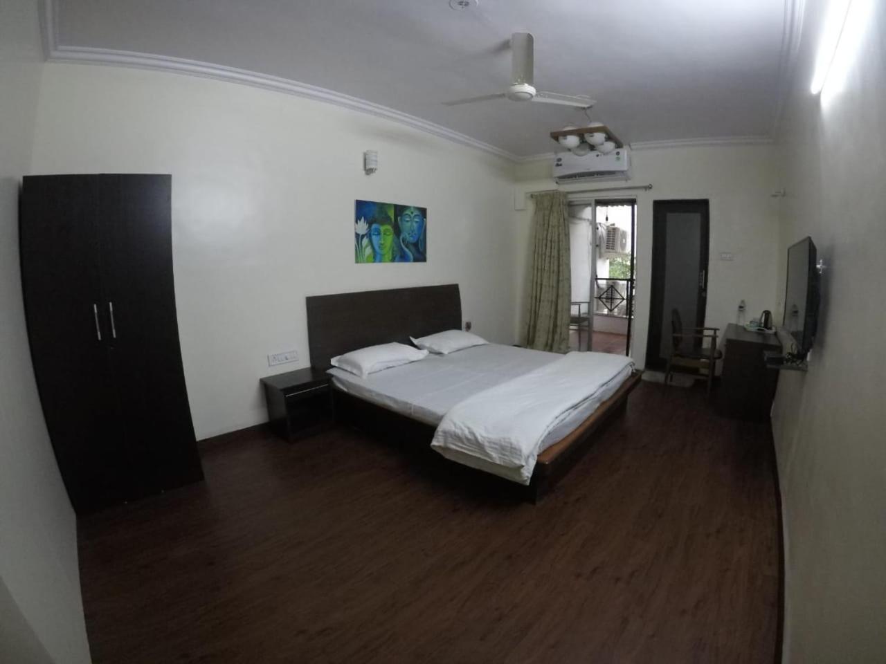 Apple Tree Apartments Koregaon Park Púna Exteriér fotografie