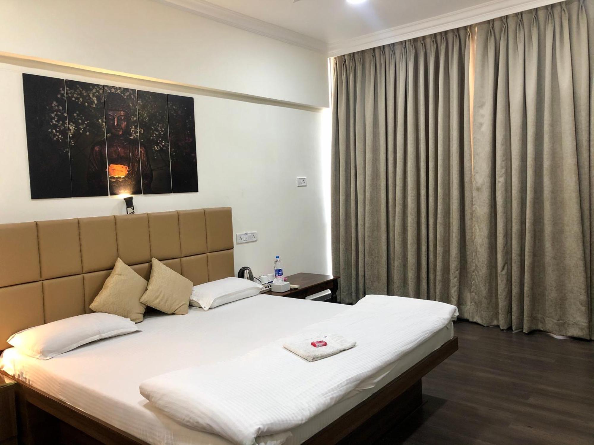 Apple Tree Apartments Koregaon Park Púna Exteriér fotografie